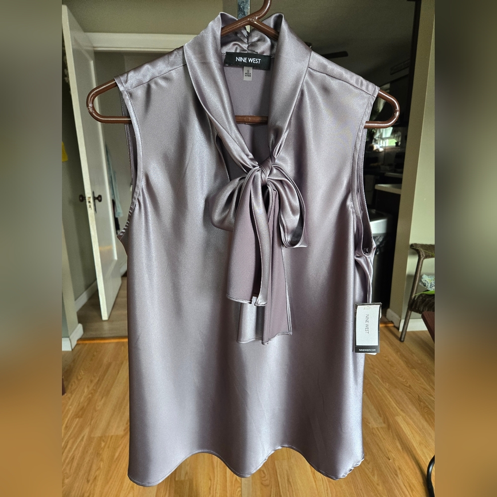 Nine West Sleeveless Blouse Sz S Platinum - Picture 2 of 9